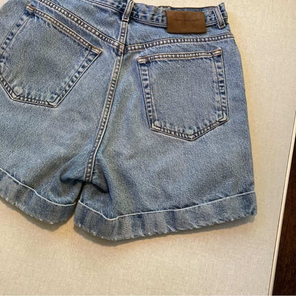 Calvin Klein, Women’s, size 12, Cuffed, 100% cotton, short, Blue Jean shorts. - Picture 9 of 12